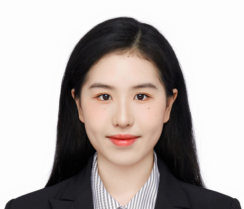 Marie Zhang's headshot